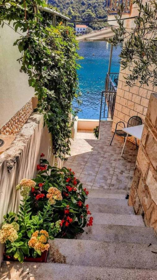 Boca - 3 Bedroom By The Sea Apartment Prozura