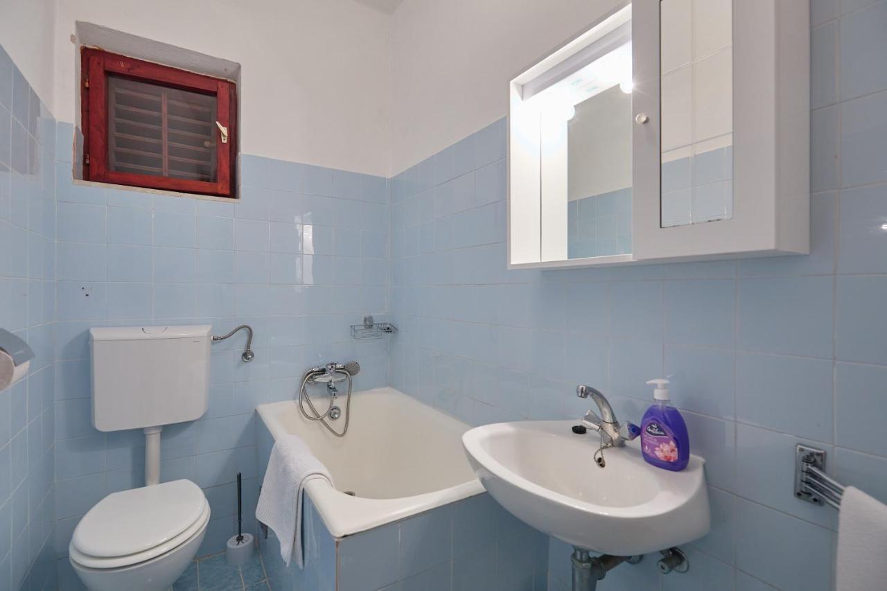 Apartment Boca - 3 Bedroom By The Sea Prozura