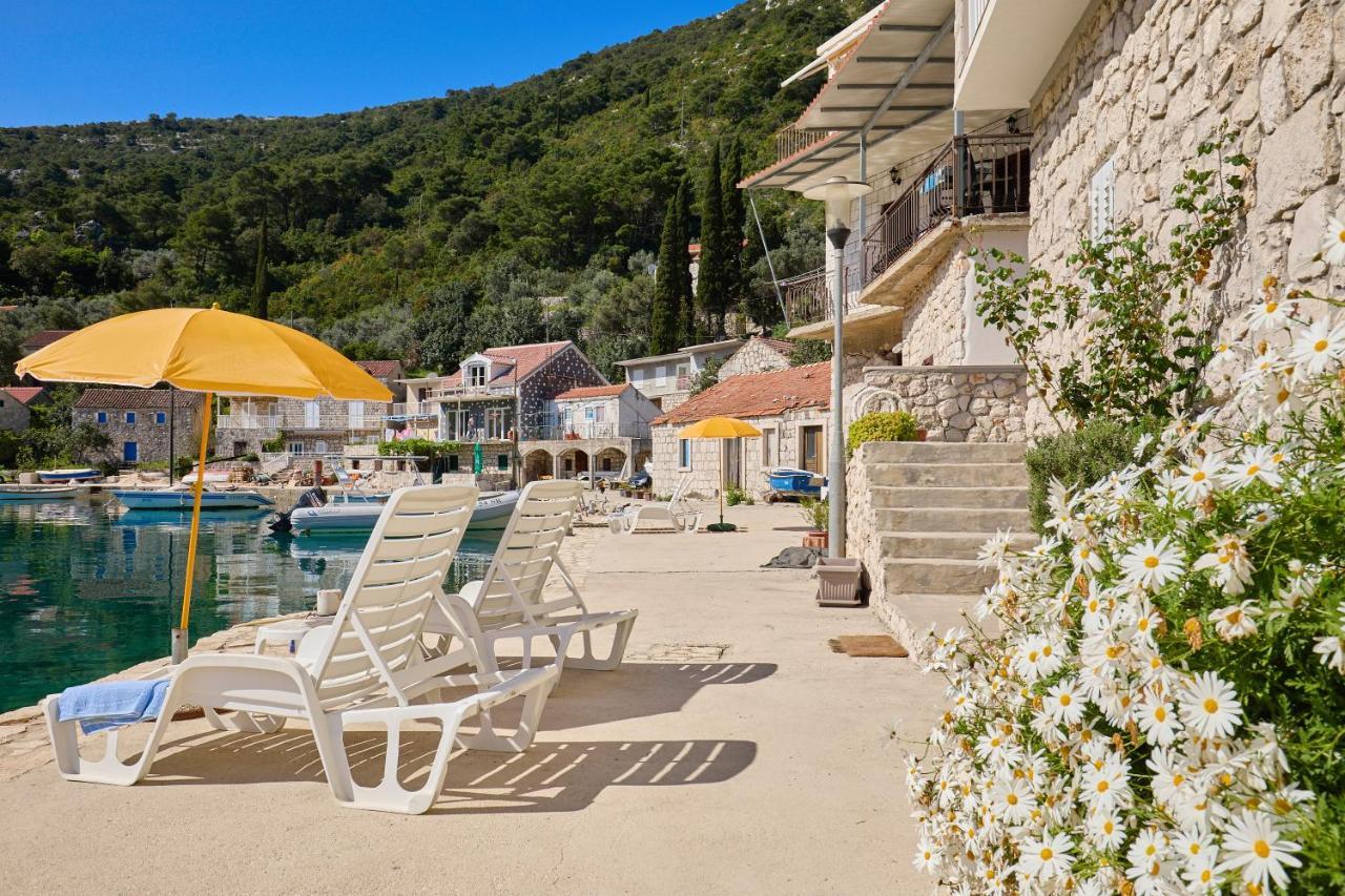 Apartment Boca - 3 Bedroom By The Sea Prozura